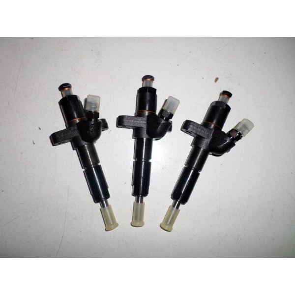 Fuel Injector SET (3 pieces) for LONG / FIAT / UTB Universal 445 453 530 533